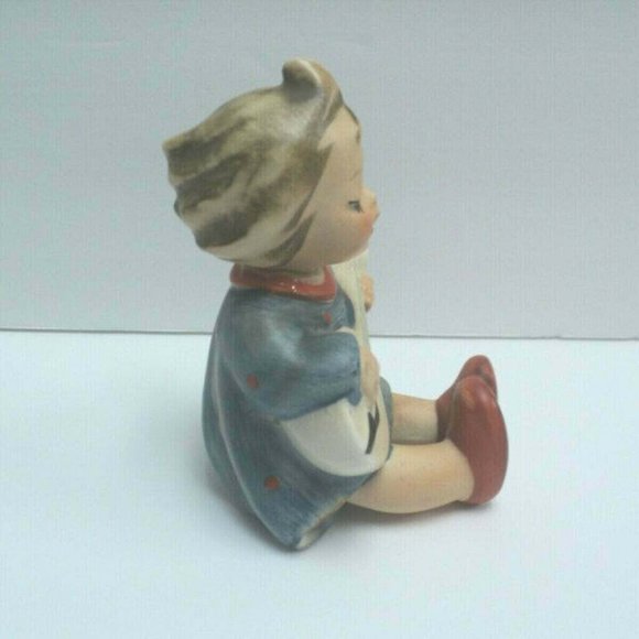 Vintage Goebel Hummel Joyful #53 Girl & Mandolin - Picture 2 of 5